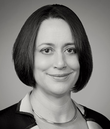 portrait of Anne Sonnen