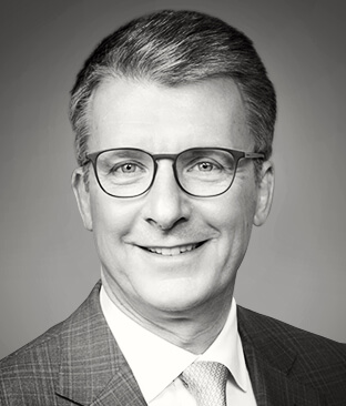 portrait of Graham R. Bird